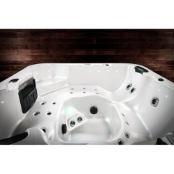 Гидромассажный спа бассейн Vortex Spas Xenon